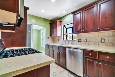 1124 S Truro Avenue, Inglewood, CA 90301 - Photo 1