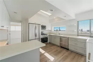 656 Manhattan Beach Blvd, Manhattan Beach, CA 90266 - Photo 1