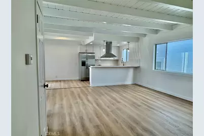 86 16th Street, Hermosa Beach, CA 90254 - Photo 1