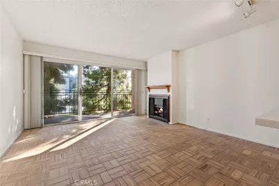 600 Monterey Boulevard #5, Hermosa Beach, CA 90254 - Photo 1