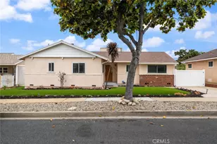 10525 S 4th Ave, Inglewood, CA 90303 - Photo 1