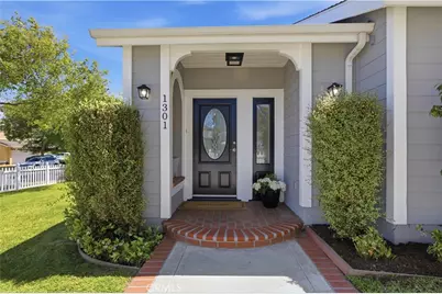 1301 Cordary Avenue, Torrance, CA 90503 - Photo 1
