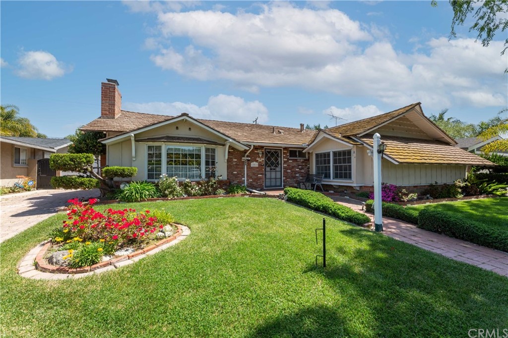 12512 Martha Ann Dr, Rossmoor, CA 90720 MLS PW22069282 Coldwell Banker