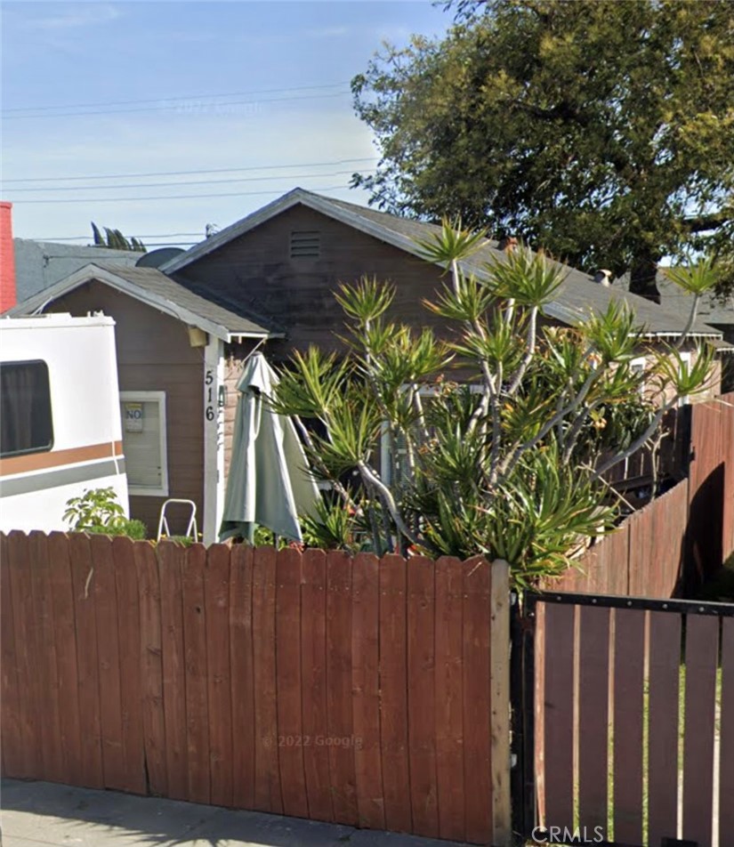 516 W Peach St, Compton, CA 90222 MLS PW22247154 Coldwell Banker
