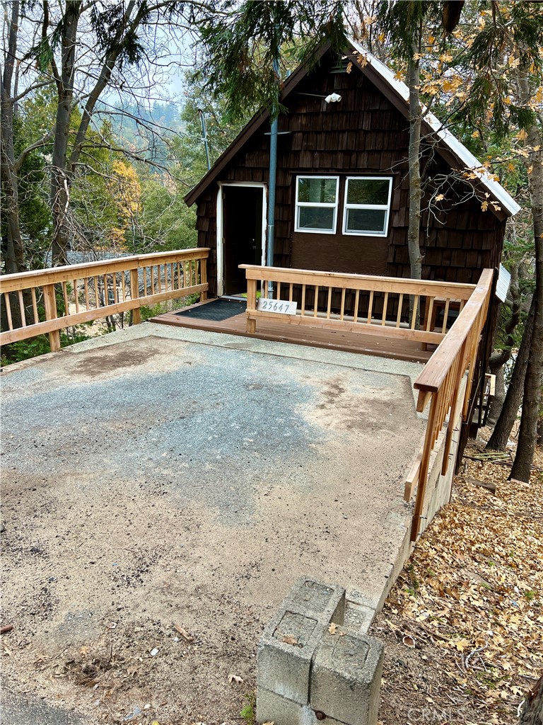 25647 Lo Ln, Twin Peaks, CA 92391 MLS PW22253764 Coldwell Banker