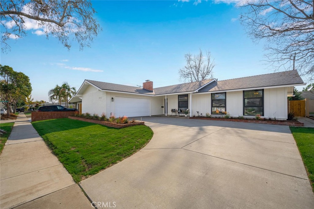 12461 Martha Ann Dr, Rossmoor, CA 90720 MLS PW23039716 Coldwell Banker