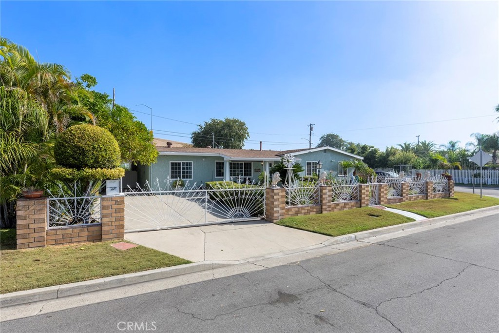 13612 Gaines Cir, Garden Grove, CA 92843 MLS PW23194221 Coldwell Banker