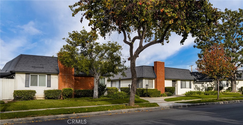 1345 Victoria Dr 35, Fullerton, CA 92831 MLS PW24005917 Coldwell