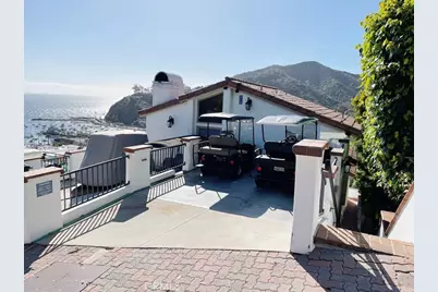 318 E Whittley Avenue #2, Avalon, CA 90704 - Photo 1