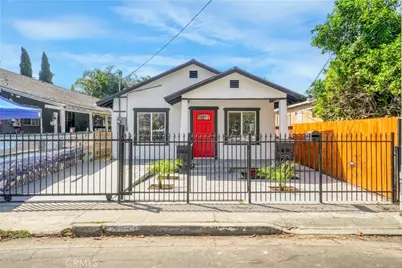 1716 E 107th Street, Los Angeles, CA 90002 - Photo 1