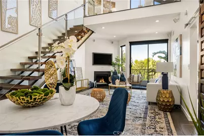 660 N Sweetzer Avenue #302, West Hollywood, CA 90048 - Photo 1