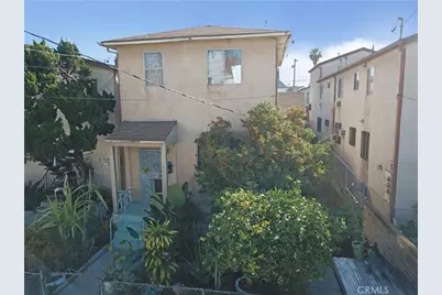 704 N Grand Avenue, Los Angeles, CA 90012 - Photo 1
