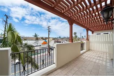 306 5th Street, Huntington Beach, CA 92648 - Photo 1