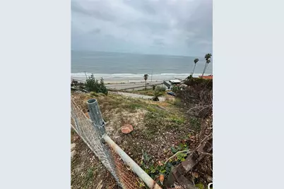 17630 Posetano Road, Pacific Palisades, CA 90272 - Photo 1