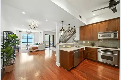 395 East 4th Street #39, Long Beach, CA 90802 - Photo 1