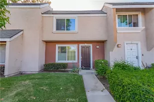 3 Albany, Irvine, CA 92604 - Photo 1