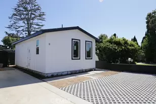 729 Center St, Costa Mesa, CA 92627 - Photo 1