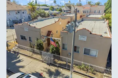 424 E 20th Street, Los Angeles, CA 90011 - Photo 1