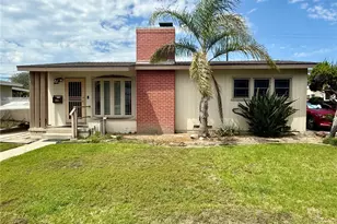 2381 N Bellflower Blvd, Long Beach, CA 90815 - Photo 1