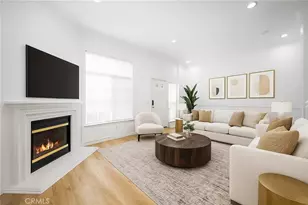 5740 S Glennie Ln, Los Angeles, CA 90016 - Photo 1