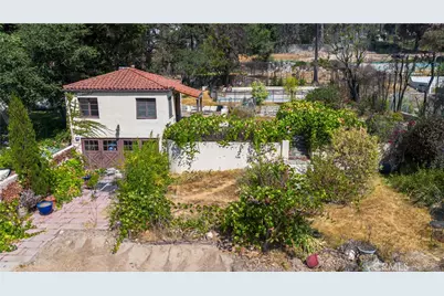1689 E Altadena Drive, Altadena, CA 91001 - Photo 1