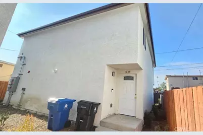 439 W 71st Street, Los Angeles, CA 90003 - Photo 1