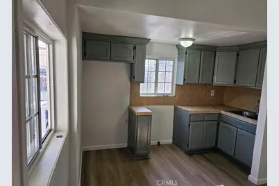 729 W 79th, Los Angeles, CA 90044 - Photo 1