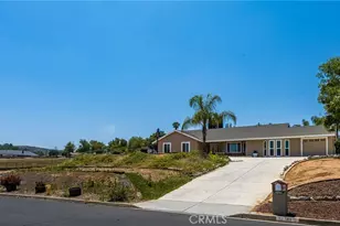 16481 Valle Vista Way, Riverside, CA 92506 - Photo 1
