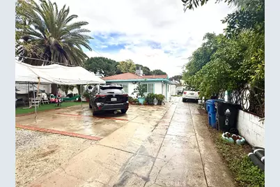 10712 Sherman, Los Angeles, CA 91352 - Photo 1