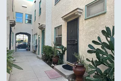 1738 E 4th Street #8, Long Beach, CA 90802 - Photo 1