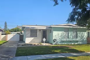 2816 N Greenbrier Rd, Long Beach, CA 90815 - Photo 1