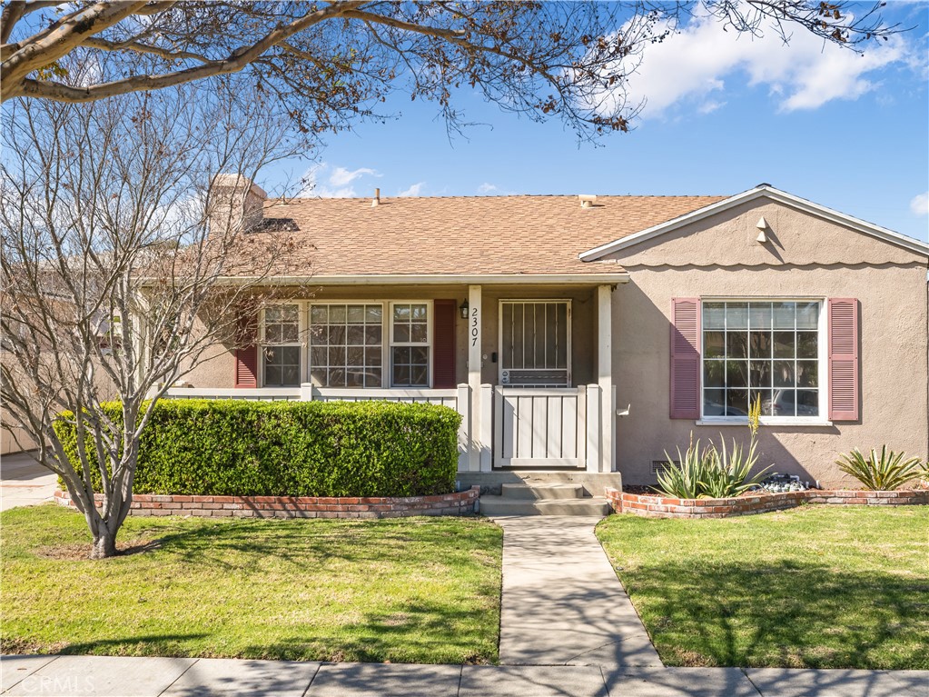 2307 Daisy Ave, Long Beach, CA 90806 - MLS PW26040804 - Coldwell Banker