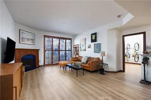 640 W 4th Street, Long Beach, CA 90802 - Photo 1