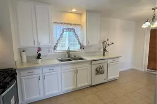 16512 Batson Pl, Victorville, CA 92395 - Photo 1