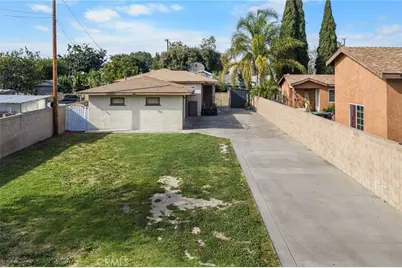 435 E Adams, Santa Ana, CA 92707 - Photo 1