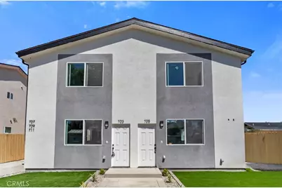 703 W 80th Street, Los Angeles, CA 90044 - Photo 1