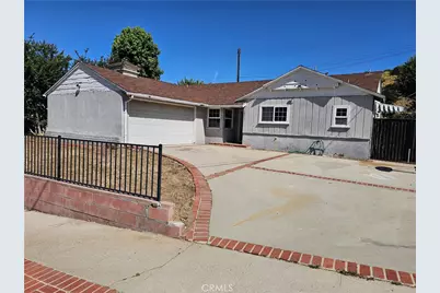 10211 Roscoe, Los Angeles, CA 91352 - Photo 1