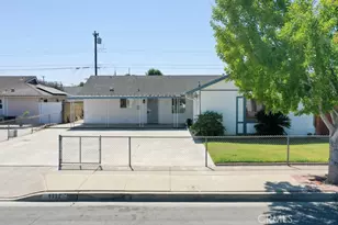 5932 Chinook, Huntington Beach, CA 92647 - Photo 1