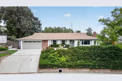 35 Calle Escalon, Camarillo, CA 93010 - Photo 1