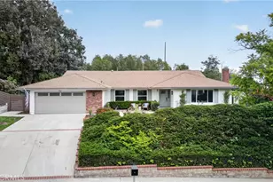 35 Calle Escalon, Camarillo, CA 93010 - Photo 1