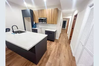 3022 1/2 Virginia Road, Los Angeles, CA 90016 - Photo 1