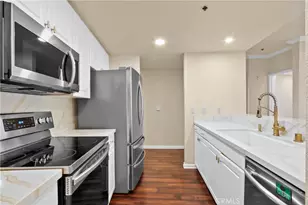 838 Pine Ave, Long Beach, CA 90813 - Photo 1