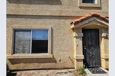22027 Hawaiian Avenue, Hawaiian Gardens, CA 90716 - Photo 1