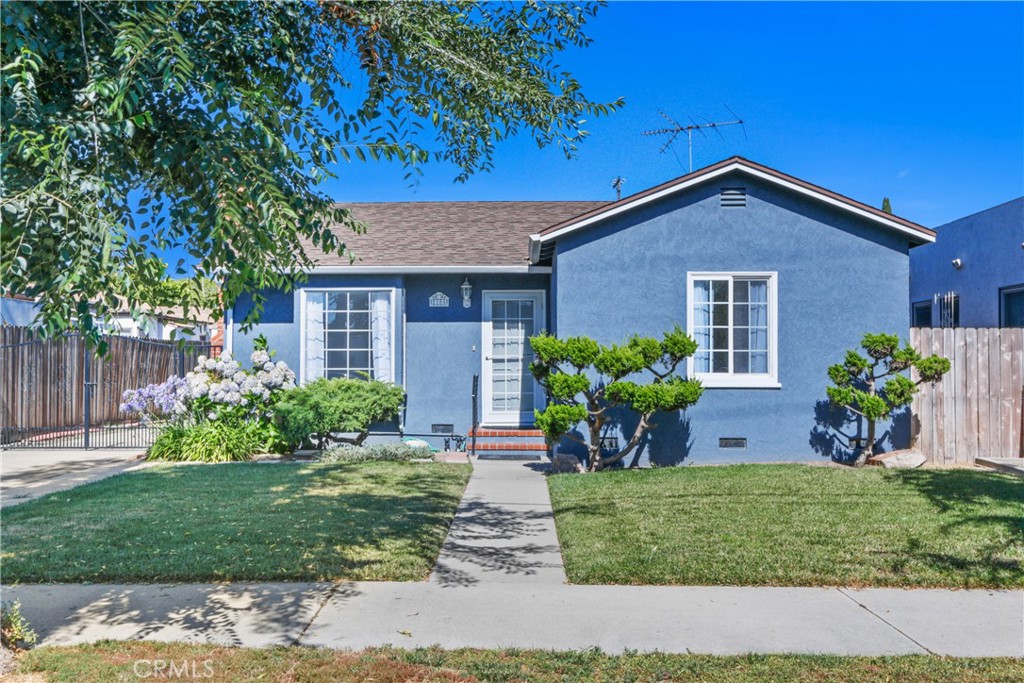 2184 Daisy Ave, Long Beach, CA 90806 MLS RS23133641 Coldwell Banker