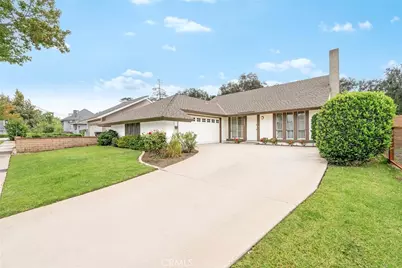 2401 N Lyon Street, Santa Ana, CA 92705 - Photo 1