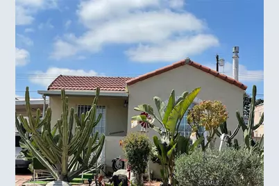 2048 W 68th Street, Los Angeles, CA 90047 - Photo 1
