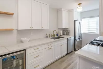 3932 N Virginia Rd #201, Long Beach, CA 90807 - Photo 1