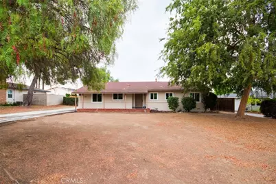 910 W Valencia Mesa, Fullerton, CA 92835 - Photo 1