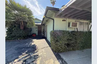 2211 1/8 Casitas Avenue, Altadena, CA 91001 - Photo 1
