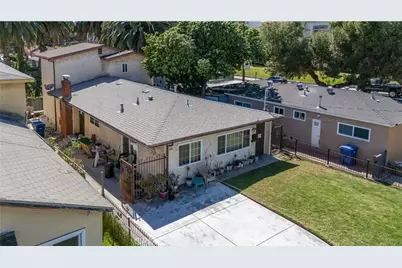 981 W Oliver Street, San Pedro, CA 90731 - Photo 1